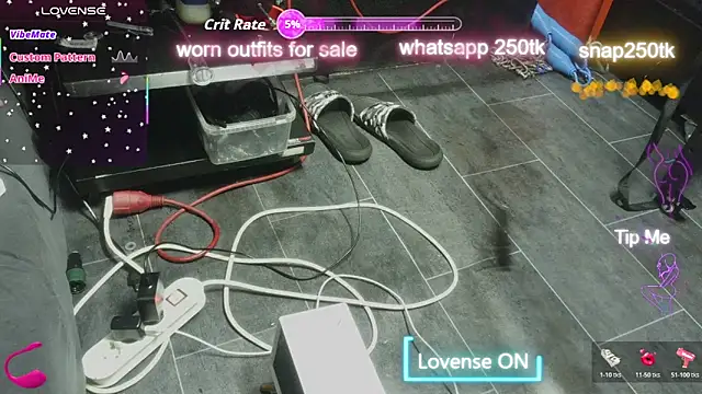 Snapshot of ashleyandtommy1 chatting on 01/31/26, 07:34 ashleyandtommy1 online show from 01/31/26, 07:34