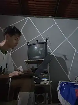Snapshot of alexx_23cm chatting on 01/18/26, 01:09 alexx 23cm online show from 01/18/26, 01:09