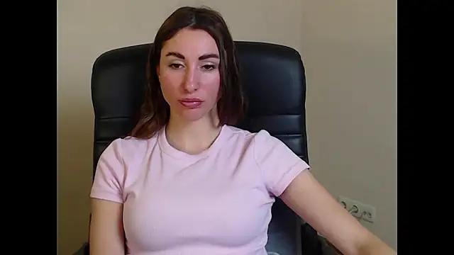 cammila horn online show from 01/18/26, 06:23