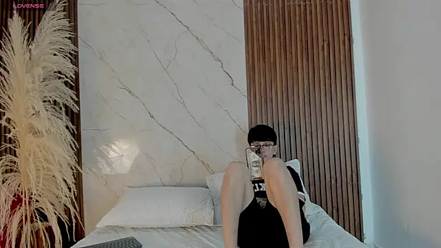 Snapshot of diana_santy chatting on 07/02/26, 06:36 diana santy online show from 07/02/26, 06:36
