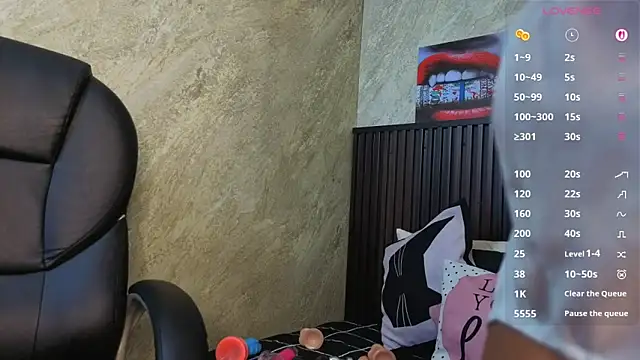 tanisha  lux online show from 06/09/26, 04:46