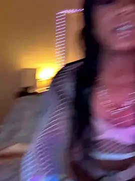 Snapshot of xouniq chatting on 01/10/26, 11:53 xouniq online show from 01/10/26, 11:53