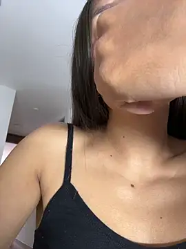 TaylorrHill online show from 06/16/26, 08:22