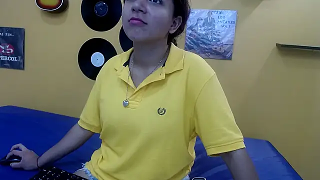 Snapshot of marcelasweet457 chatting on 04/01/26, 01:52 marcelasweet457 online show from 04/01/26, 01:52