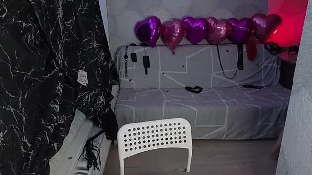 Snapshot of Mistress-Stella chatting on 02/15/26, 11:41 Mistress-Stella online show from 02/15/26, 11:41