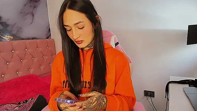 Evangeline heell online show from 01/09/26, 02:25