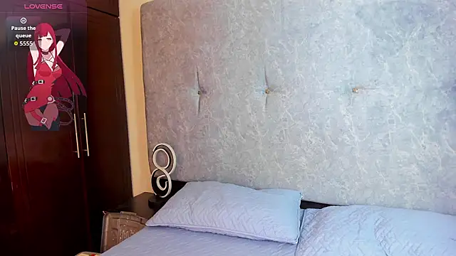 Evangeline heell online show from 02/03/26, 01:48