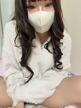 Snapshot of ri_wan chatting on 03/18/26, 02:20 ri wan online show from 03/18/26, 02:20