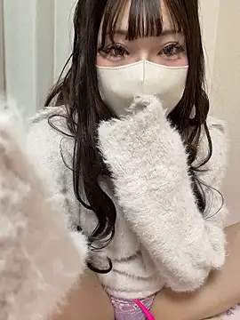 Snapshot of ri_wan chatting on 03/23/26, 02:21 ri wan online show from 03/23/26, 02:21