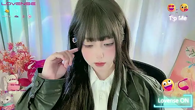 Snapshot of CLaire-5 chatting on 03/04/26, 01:11 CLaire-5 online show from 03/04/26, 01:11