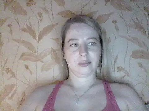 Snapshot of Miralisse chatting on 03/15/26, 09:32 Miralisse online show from 03/15/26, 09:32