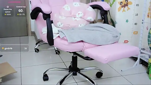 Snapshot of Ava_sexy99 chatting on 03/10/26, 04:34 Ava sexy99 online show from 03/10/26, 04:34