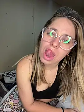 soyanahii online show from 05/21/26, 01:34
