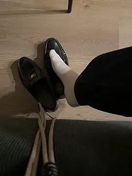 Snapshot of leshowcho chatting on 02/21/26, 08:54 leshowcho online show from 02/21/26, 08:54