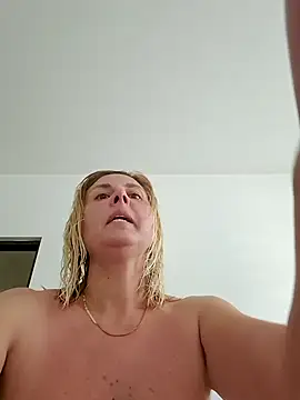 Amelia9798 online show from 06/09/26, 04:35
