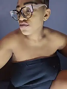 Snapshot of Sultrydiva1 chatting on 02/22/26, 08:13 Sultrydiva1 online show from 02/22/26, 08:13