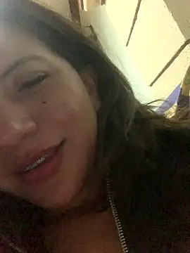 Snapshot of bombomcherry6 chatting on 01/09/26, 09:45 bombomcherry6 online show from 01/09/26, 09:45