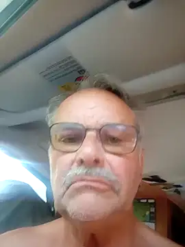 Snapshot of WildNomade chatting on 06/16/26, 03:03 WildNomade online show from 06/16/26, 03:03