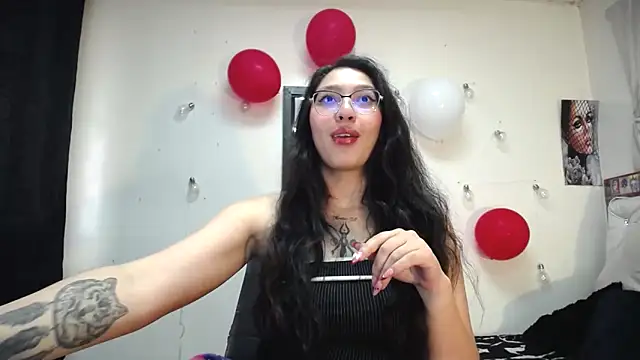 abril onnel online show from 02/21/25, 03:54