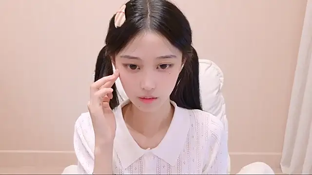 iiiiiiiiiu online show from 05/11/26, 04:04