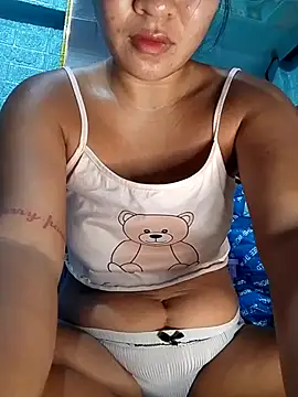 Snapshot of hel_lavente chatting on 07/14/26, 10:37 hel lavente online show from 07/14/26, 10:37