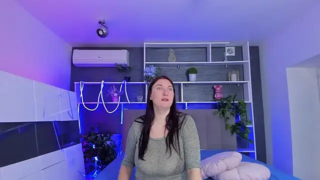 Snapshot of StephieRousee chatting on 04/27/26, 05:16 StephieRousee online show from 04/27/26, 05:16