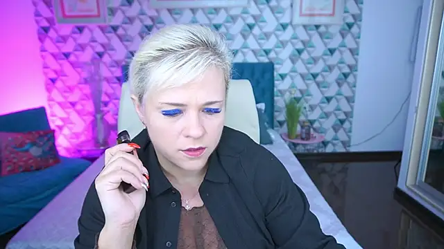 CrystalVibe online show from 05/11/26, 06:30