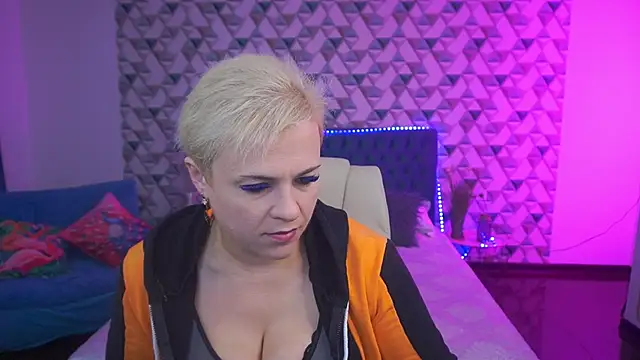 CrystalVibe online show from 05/31/26, 05:37