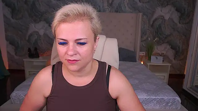 CrystalVibe online show from 06/19/26, 05:45