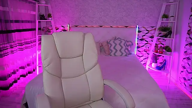 CrystalVibe online show from 06/20/26, 05:43