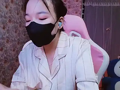 -Tamy- online show from 05/01/26, 04:33