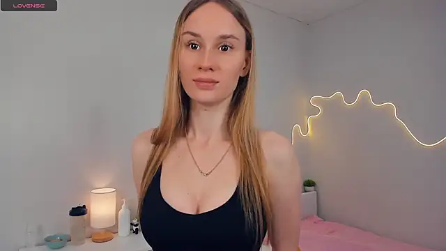 Kirawithvibe online show from 05/18/26, 02:40