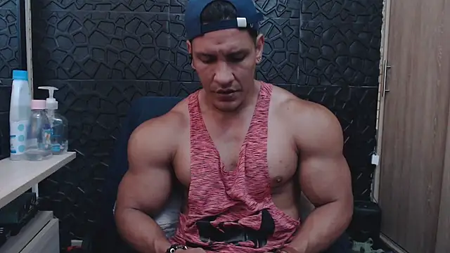 Snapshot of viktor_herrera chatting on 01/15/26, 04:22 viktor herrera online show from 01/15/26, 04:22