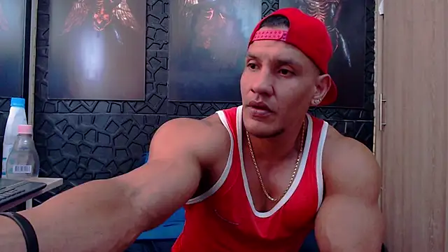 Snapshot of viktor_herrera chatting on 03/06/26, 04:25 viktor herrera online show from 03/06/26, 04:25