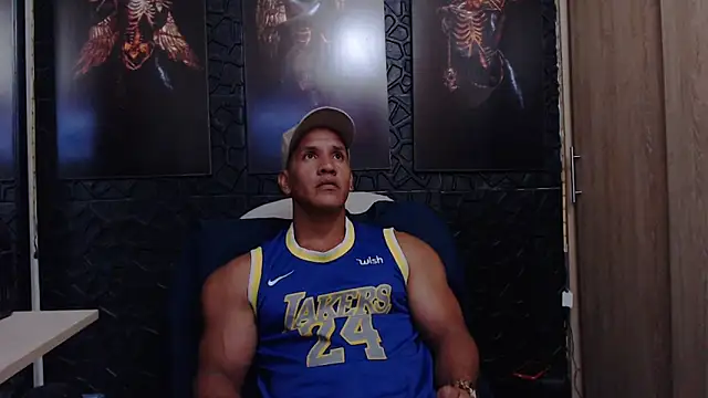 viktor herrera online show from 06/17/26, 03:09