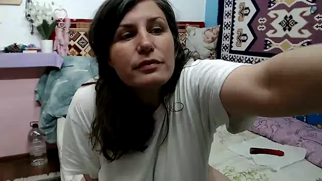 Adelinemilf online show from 05/12/26, 04:42