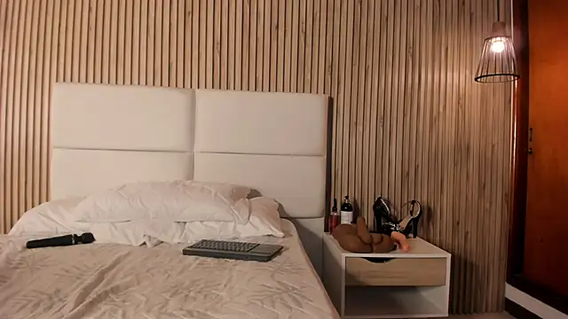 Snapshot of rachell_queen_ chatting on 02/03/26, 12:32 rachell queen online show from 02/03/26, 12:32