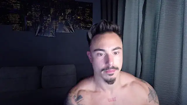 Snapshot of Master_Lukas chatting on 04/27/26, 01:42 Master Lukas online show from 04/27/26, 01:42