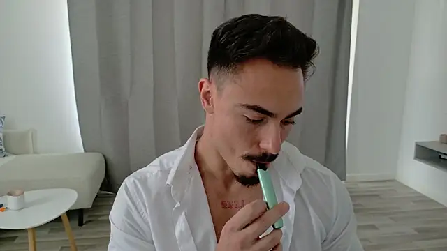 Snapshot of Master_Lukas chatting on 05/07/26, 12:10 Master Lukas online show from 05/07/26, 12:10
