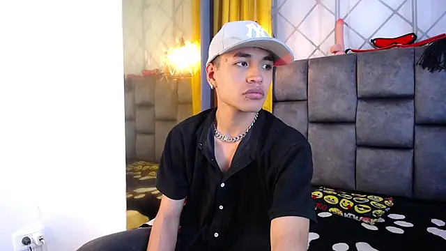 Snapshot of Maik_Russo chatting on 01/09/26, 05:26 Maik Russo online show from 01/09/26, 05:26