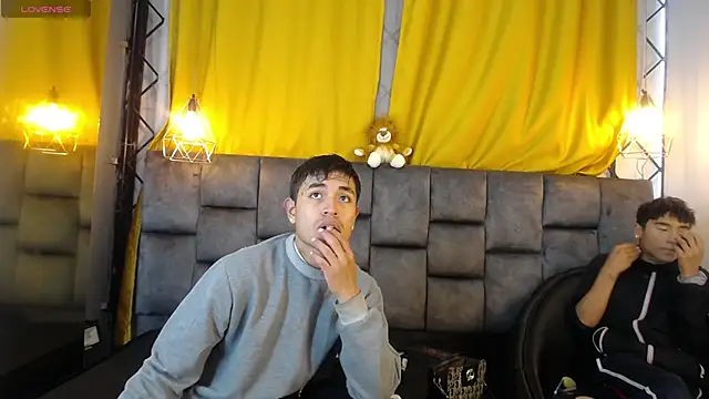 Snapshot of Maik_Russo chatting on 02/15/26, 11:41 Maik Russo online show from 02/15/26, 11:41