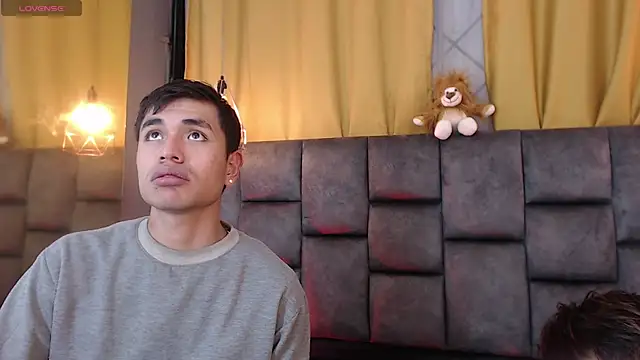 Snapshot of Maik_Russo chatting on 02/17/26, 12:12 Maik Russo online show from 02/17/26, 12:12