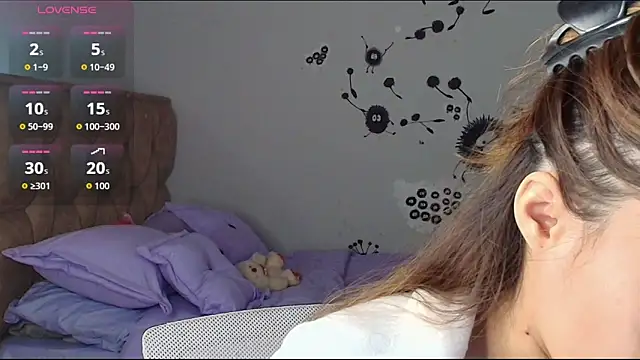 Snapshot of Sweet_moon_v_ chatting on 03/16/26, 06:01 Sweet moon v online show from 03/16/26, 06:01