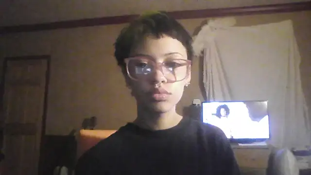 Snapshot of jojosbizarrelyf chatting on 01/08/26, 02:03 jojosbizarrelyf online show from 01/08/26, 02:03