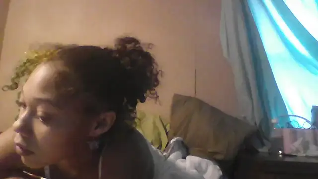 Snapshot of jojosbizarrelyf chatting on 01/08/26, 02:19 jojosbizarrelyf online show from 01/08/26, 02:19