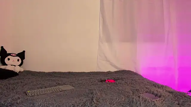 Snapshot of scarletmonroe_ chatting on 02/21/26, 01:12 scarletmonroe online show from 02/21/26, 01:12