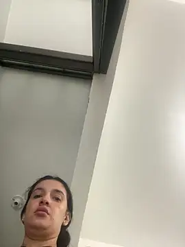 Violett hott  online show from 05/05/26, 11:51