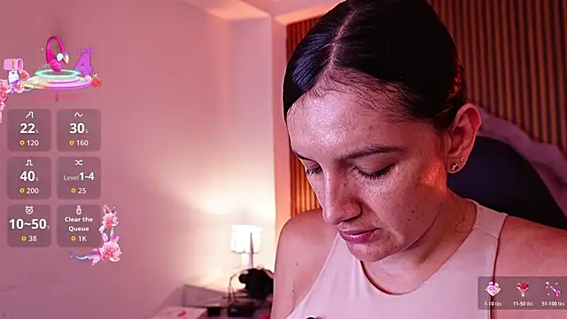 Violett hott  online show from 06/13/26, 12:36