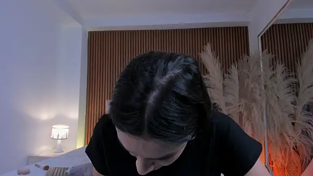 Violett hott  online show from 06/25/26, 01:04
