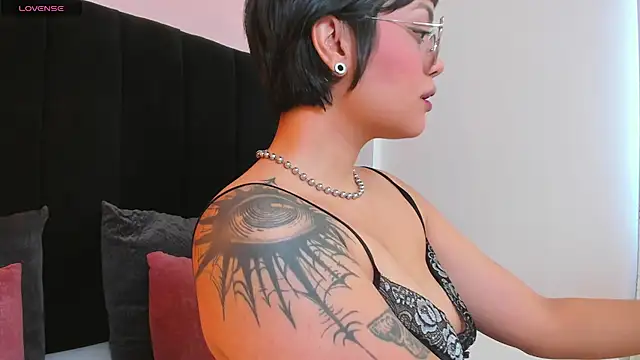 barbara mmoon online show from 03/11/26, 04:35